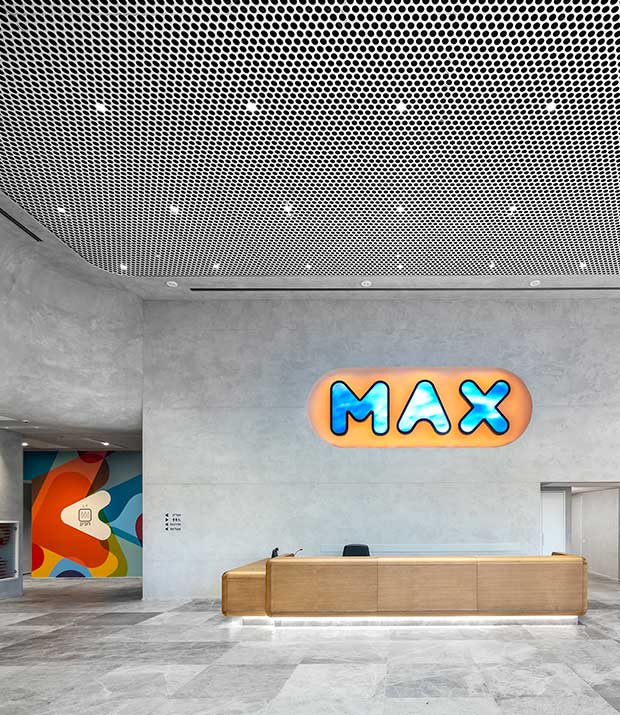 Max 1